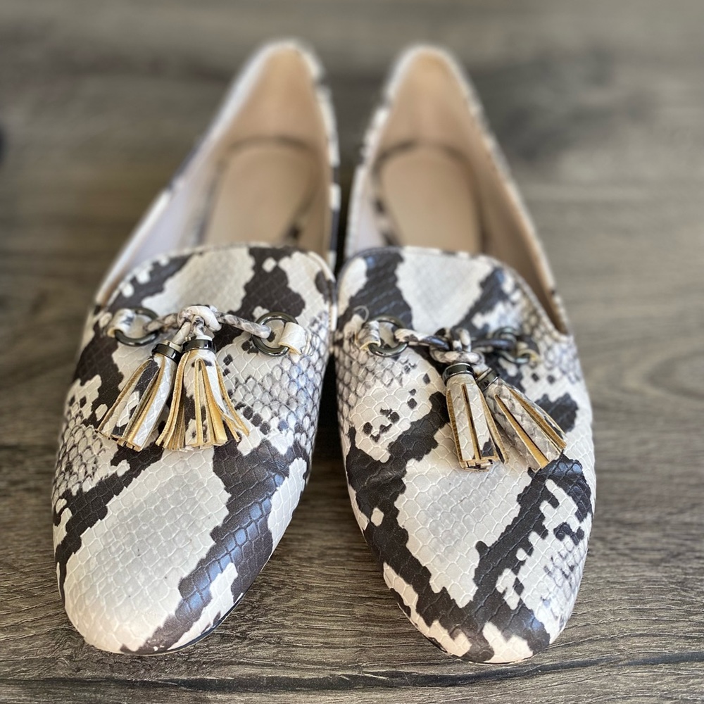 Zara Tasseled animal print loafer